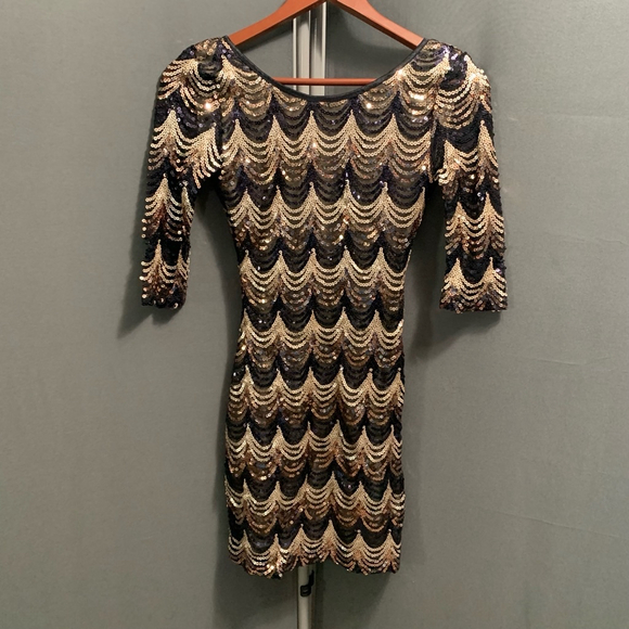 B14-Women's Windsor Black & Gold Sequined Mini Dress Size Small - Picture 7 of 7